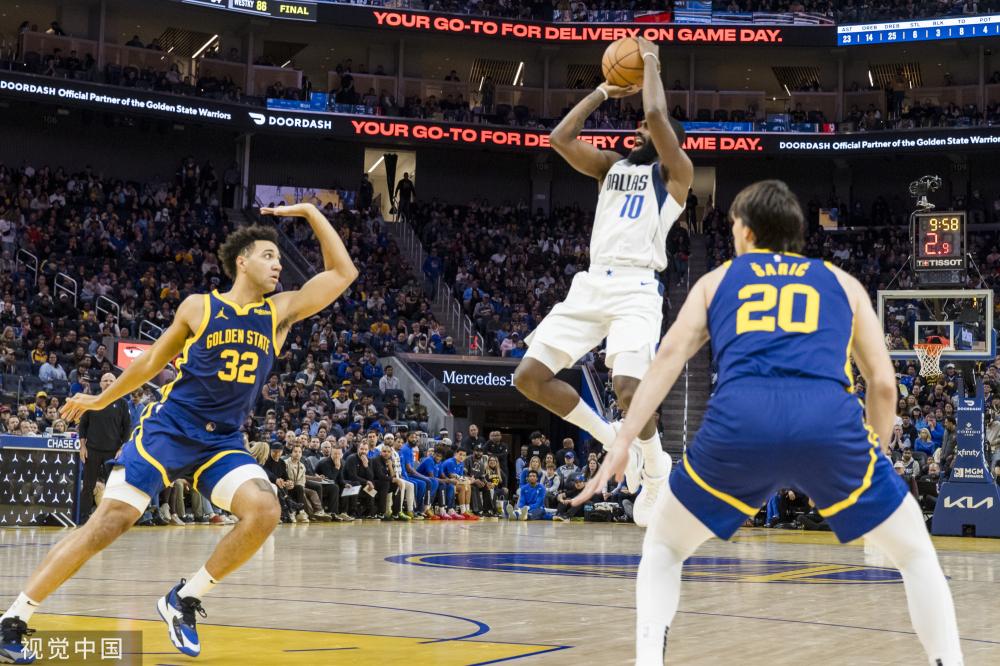 排球不仅促 排球不仅促