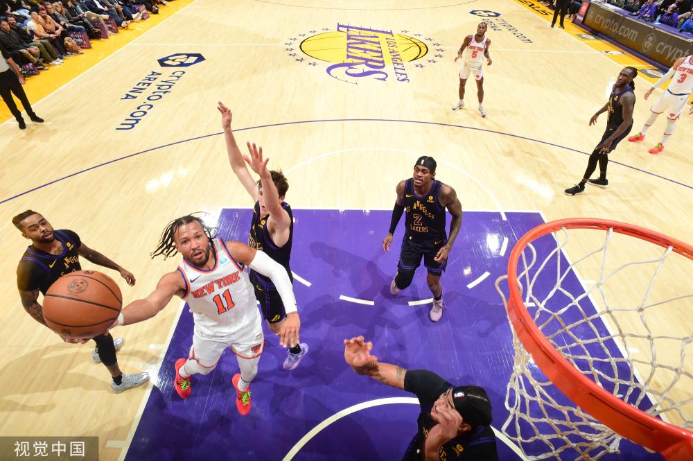 助员工在工 助员工在工